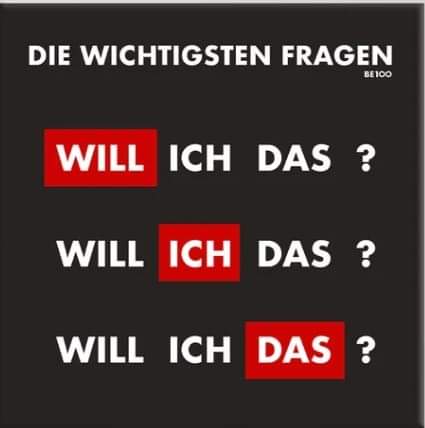 Die Entwaffnung des Strafstaates: Warum 1.000 Jahre Vergeltung gescheitert sind und wie die Ära der Heilung beginnt. 7 Heilung statt Strafe ist kein utopischer Wunsch, sondern ein verfassungsrechtlicher Befehl an unsere Gesellschaft. Wir blicken auf eine Jahrtausende alte Geschichte der Vergeltung zurück. Das Prinzip „Auge um Auge, Zahn um Zahn“, Kerker, Zwang und Gewalt wurden uns als Zivilisation verkauft. Doch die nackte Wahrheit lautet: 1000 Jahre Kopf-ab als Strafe haben noch keine bessere Gesellschaft erschaffen. Strafe heilt keine Wunden. Sie sperrt Symptome weg, traumatisiert weiter und nennt das dann „Gerechtigkeit“. Es ist an der Zeit, die Spielregeln neu zu schreiben. Das Ziel muss sein, Taten zu verhindern, anstatt erlittenes Leid nachträglich mit staatlicher Gewalt zu vergelten. Warum „Heilung statt Strafe“ der einzig verfassungskonforme Weg ist Unser Grundgesetz hat 1949 eine unüberwindbare Fessel für staatliche Gewalt eingezogen: das Zitiergebot (Art. 19 Abs. 1 Satz 2 GG). Jedes Gesetz, das in Grundrechte eingreift, MUSS diese Grundrechte unter Angabe des Artikels nennen. Fehlt dieses Zitat, hat der Gesetzgeber der vollziehenden Gewalt (Behörde, Richter) keine Eingriffserlaubnis erteilt. Das Strafgesetzbuch (StGB) von 1871 und die Strafprozessordnung (StPO) von 1950 zitieren diese Grundrechte nicht. Gemäß Art. 123 Abs. 1 GG gilt altes Recht aus der Zeit vor 1949 jedoch nur fort, „soweit es dem Grundgesetze nicht widerspricht“. Ein zitatloses Gesetz, das Menschen ihrer Freiheit beraubt, widerspricht der Schranke des Art. 19 GG fundamental. Es gilt somit gemäß Art. 123 GG gar nicht fort. Wenn der Staat heute Menschen wegsperrt, handelt er mangels gesetzlicher Eingriffserlaubnis ultra vires – in reiner, trotziger Eigenmacht. Das Konzept Heilung statt Strafe deckt diesen eklatanten Verfassungsbruch auf. Die Statik der Abschreckung: Die Analogie der Atomwaffen Warum hat der Gesetzgeber das StGB nie nachträglich mit den verfassungskonformen Zitaten ausgestattet? Weil ein wahrhaft verfassungsmäßiger Gesetzgeber die Strafe nie als Standardwerkzeug des Massenvollzugs wollte. Strafgesetze waren als reine Abschreckung gedacht – genau wie die Atomraketen im Kalten Krieg. Ihre bloße Existenz soll eine äußerste Grenze markieren. Aber ihr tatsächlicher Einsatz ist die Bankrotterklärung des Friedens. Wenn der Staat seine Bürger massenhaft wegsperrt und Familien zerstört, setzt er die Waffen ein, die er niemals abfeuern durfte. Er bricht die verfassungsrechtliche Friedenspflicht gegenüber dem Souverän. Wenn wir das Prinzip Heilung statt Strafe ernst nehmen, müssen diese veralteten Waffensysteme des Staates unschädlich gemacht werden. Das stimmige Gegenmodell: Heilung und Schutz (PsychKG) Dass der Staat weiß, wie man es richtig macht, beweist das PsychKG (Psychisch-Kranken-Gesetz). Dort sind die eingeschränkten Grundrechte (wie Art. 2 Abs. 2 GG) sauber zitiert. Und noch wichtiger: Das PsychKG dient nicht der Rache oder Sühne. Wenn ein kranker Mensch eine Gefahr für sich oder andere darstellt, wird er geschützt und untergebracht – aber nicht im Gefängnis zur Bestrafung, sondern in einer therapeutischen Einrichtung zur Heilung. Das ist absolut stimmig! Wer krank ist und Schaden droht, braucht medizinisch-psychologische Heilung. Wer gesund ist und Konflikte verursacht, muss zivilrechtlich für den Schaden haften. Aber niemand braucht ein unkonstitutionelles Strafvollzugssystem, das Menschen bricht, statt sie zu heilen. Hier wird der Kern unserer Bewegung greifbar: Wir fordern Heilung statt Strafe, weil nur therapeutische Ansätze und die Erhöhung des menschlichen Bewusstseins zu echtem gesellschaftlichen Frieden führen. Der Ruf an die Unangepassten: Die Rückkehr des Souveräns Diese verfassungsrechtliche und gesellschaftliche Evolution wird nicht von den Systemjuristen kommen, die das alte Recht blind auswendig lernen. Sie kommt von den Querdenkern, den Heilern, den Friedensstiftern und den Mutigen. „Die Welt braucht nicht noch mehr erfolgreiche Leute. Die Welt braucht mehr Friedensstifter, Heiler, Wiederhersteller, Geschichtenerzähler und Liebende aller Arten.“ (Dalai Lama) Menschen mit neuen Ideen gelten so lange als Spinner, bis sich die Sache durchgesetzt hat. Wir weisen darauf hin, dass das Strafrecht am Ende ist und die Ära der Heilung durch Psychologie und Bewusstseinsentwicklung begonnen hat. Wir fordern die Rückkehr des Souveräns und die Etablierung des Prinzips Heilung statt Strafe auf allen Ebenen unseres Zusammenlebens. Sicherung der Statik: Unterstütze uns und nutze die kostenlosen Musterschreiben auf menschenrechtverteidiger.com.